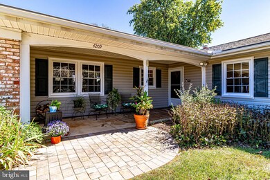 4209 Penner Ln, Fairfax, VA 22033 - photo 3