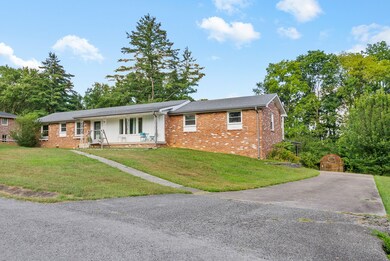 913 Branch Rd, Clarksville, TN 37043 - photo 3