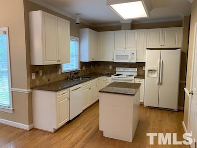 104 Paper Chase Ct, Cary, NC 27519 - photo 4