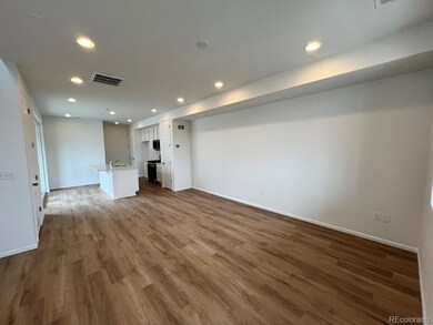 22798 E Tufts Place unit A, Aurora, CO 80016 - photo 2