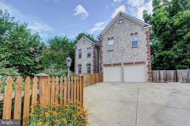 2914 Popkins Ln, Alexandria, VA 22306 - photo 2