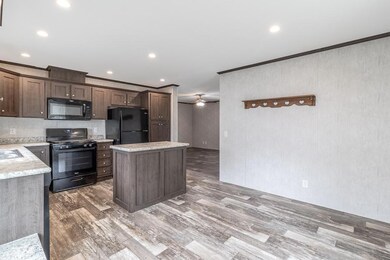 824 W Shakespeare Ave, Mankato, MN 56001 - photo 7