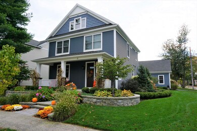 17 Taylor St, Saratoga Springs, NY 12866 - photo 2