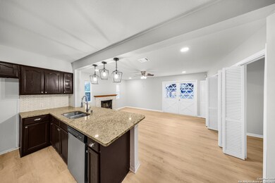 126 Cresham Dr, San Antonio, TX 78218 - photo 5