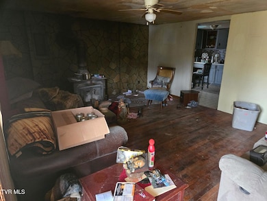 998 Bristol Caverns Hwy, Bristol, TN 37620 - photo 5