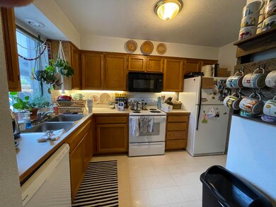 310 NE Terry Ln unit 2C, Grants Pass, OR 97526 - photo 4