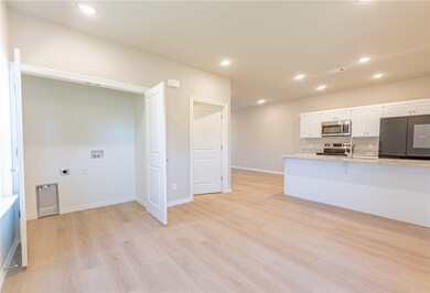 1602 SW Casuarina St unit 2, Bentonville, AR 72712 - photo 7