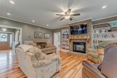 1041 Highway 52, Chatsworth, GA 30705 - photo 7