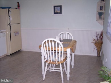 4 Belfast Dr, North Wales, PA 19454 - photo 3