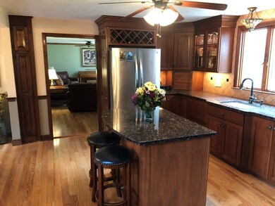 5 Swenson Cir, Walpole, MA 02081 - photo 3