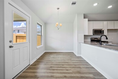 805 Clear Valley Ln, Dayton, TX 77535 - photo 6