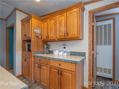 179 Lamonda Dr, Hendersonville, NC 28792 - photo 6