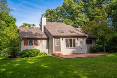 68885 3rd St Edw Yard (3)