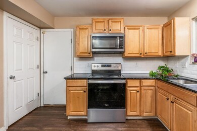 3849 Peak Ridge Dr, Columbus, OH 43230 - photo 6