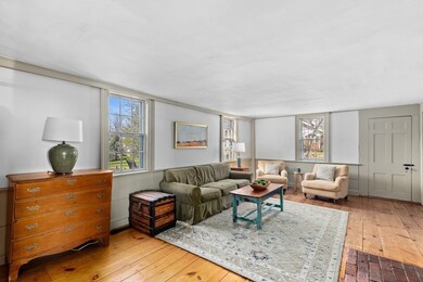 3 Pleasant St, Hingham, MA 02043 - photo 5