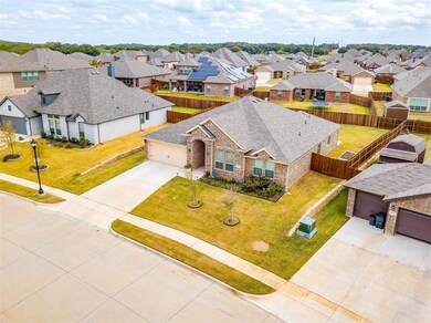 1631 Glade Meadows Dr, Burleson, TX 76058 - photo 4