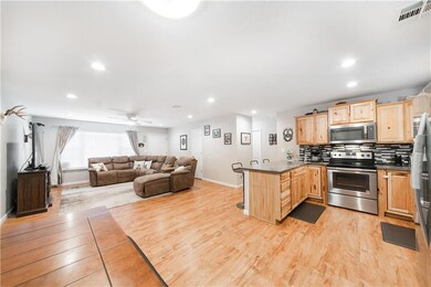 Kitchen/dining area
