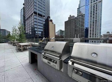 Brooklyn Point unit 68B, Brooklyn, NY 11201 - photo 2