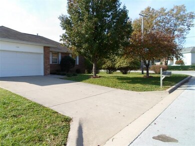 102 Daleview Cir, Nixa, MO 65714 - photo 2