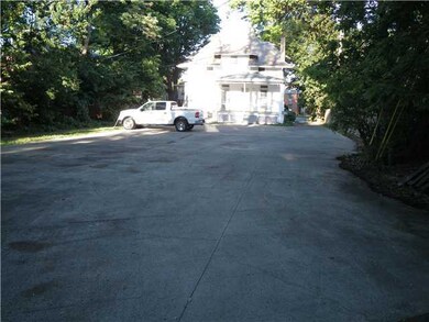 3674 N High St, Columbus, OH 43214 - photo 2