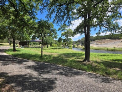 000 Dekoch Ridge unit 123, Kerrville, TX 78028 - photo 2