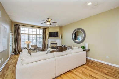 1404 NW 141st St unit 4, Clive, IA 50325 - photo 6