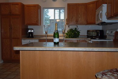 55607 Swan Rd, Bend, OR 97707 - photo 4