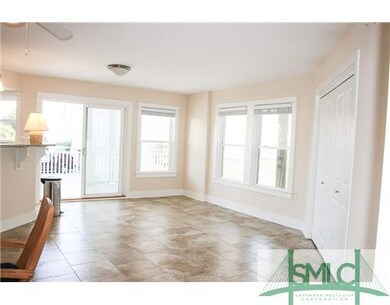 Den/Family/Great Room. lots of windows!