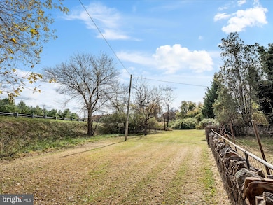 6530 N Frederick Pike, Whitacre, VA 22625 - photo 5
