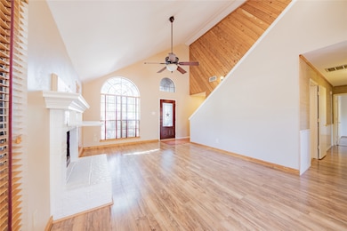 471 Caviness Dr, Grapevine, TX 76051 - photo 7