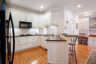 7 Carriage Hill Cir unit 7, Southborough, MA 01772 - photo 6