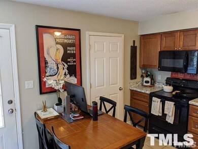 1616 Crest Rd unit A, Raleigh, NC 27606 - photo 3