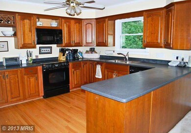 2324 Sandburg St, Dunn Loring, VA 22027 - photo 5