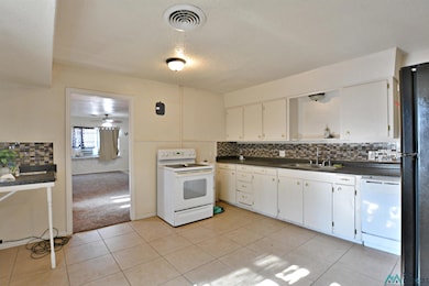 1115 W 3rd St, Portales, NM 88130 - photo 4
