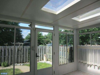 8 Rittenhouse Dr, Willingboro, NJ 08046 - photo 3