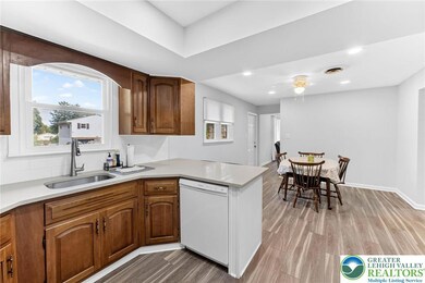 1305 Statten Ave, Bethlehem, PA 18017 - photo 5