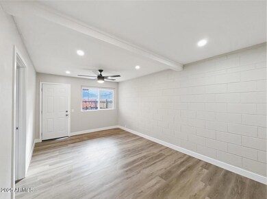 513 E Hatcher Rd unit 6, Phoenix, AZ 85020 - photo 3