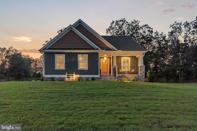 113 Logan Way, Tappahannock, VA 22560 - photo 2