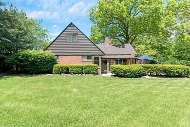 869 E Cooke Rd, Columbus, OH 43224 - photo 3