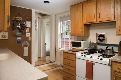 131 High St, Brookline, MA 02445 - photo 4