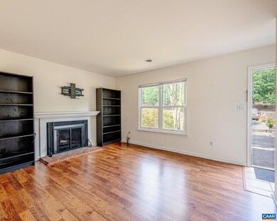 2045 Commonwealth Dr, Charlottesville, VA 22901 - photo 5