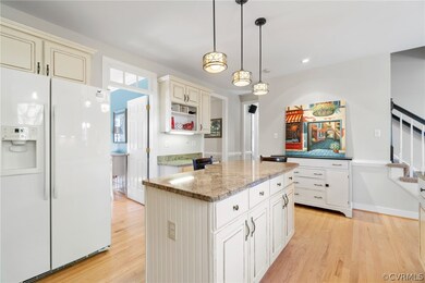UPDATED, EAT-IN, ISLAND, DESK, DOUBLE PANTRY, DOUB