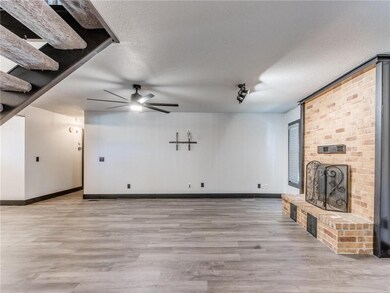 609 N Centennial Way, Mustang, OK 73064 - photo 7