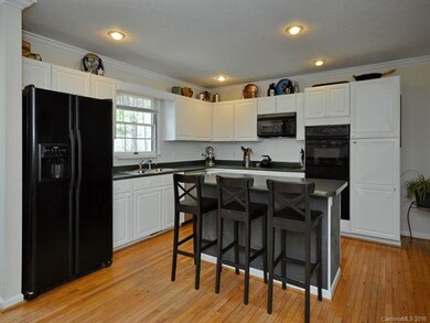 59 Sherry Ln, Leicester, NC 28748 - photo 6