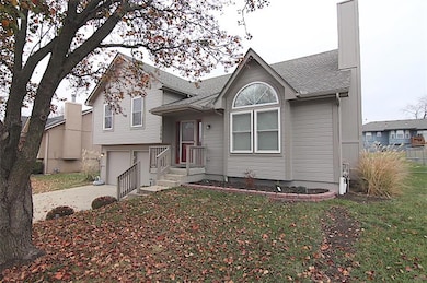 1706 Johnston Dr, Raymore, MO 64083 - photo 3