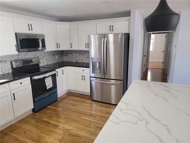 25 Tobyhanna St, Cranston, RI 02910 - photo 2