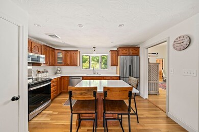 69 Dwelley St, Pembroke, MA 02359 - photo 4