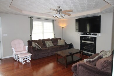 314 Park Ridge Dr, Mount Washington, KY 40047 - photo 5