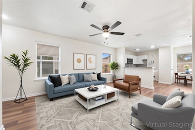 939 Blanchard Hill Ln, Houston, TX 77047 - photo 6