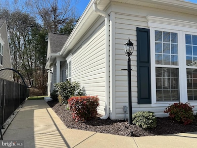 12374 Grantley Ct, Woodbridge, VA 22192 - photo 3